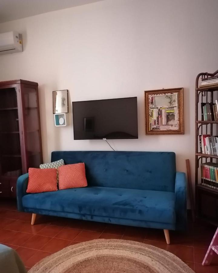 Camera Vicino L'Aeroporto Di Palermo 카리니 외부 사진